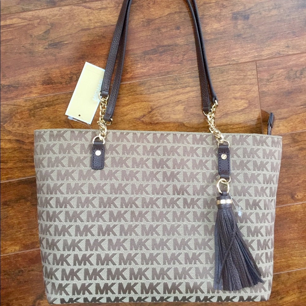 NWT Michael Kors Jet Set Chain Tote